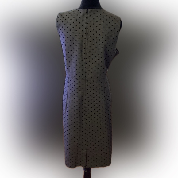 Lands End dress; gray with black sleeveless polka dots and side pockets. size 14 - Picture 3 of 5